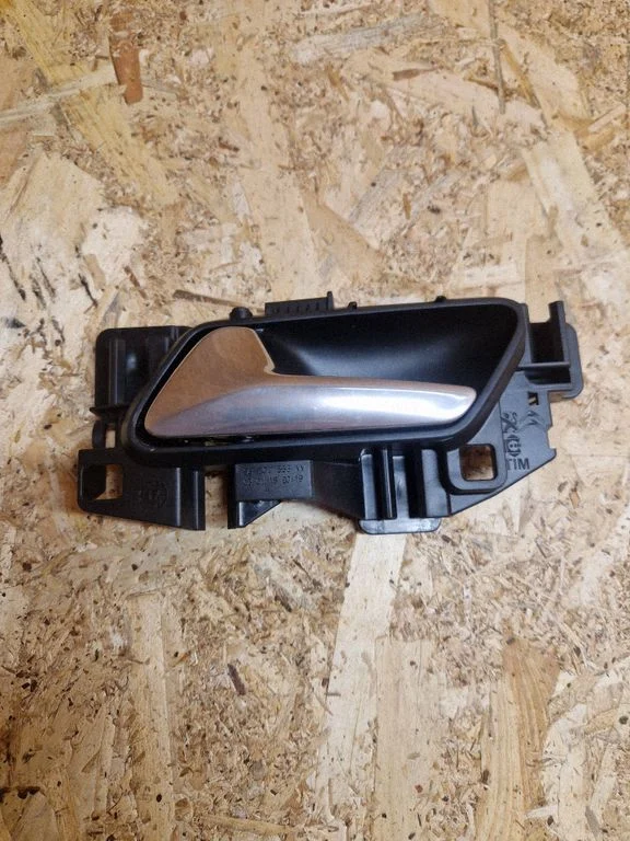Front door interior handle 311339