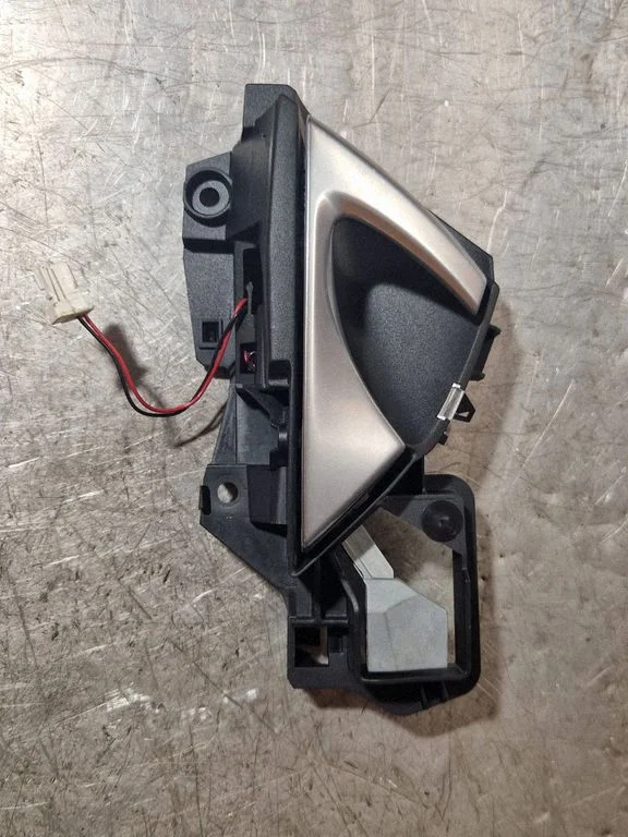 Front door interior handle 9688506377 – Citroen DS5 (2011-2018)