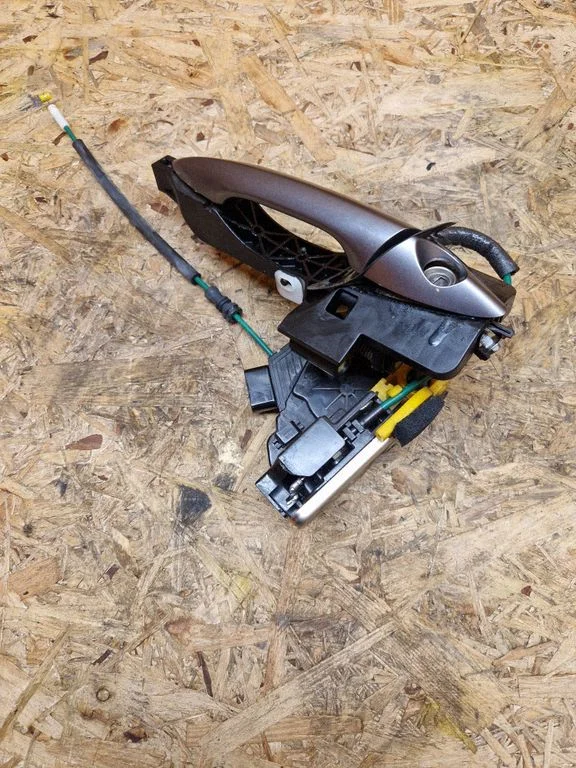 Front door lock 81310A6100