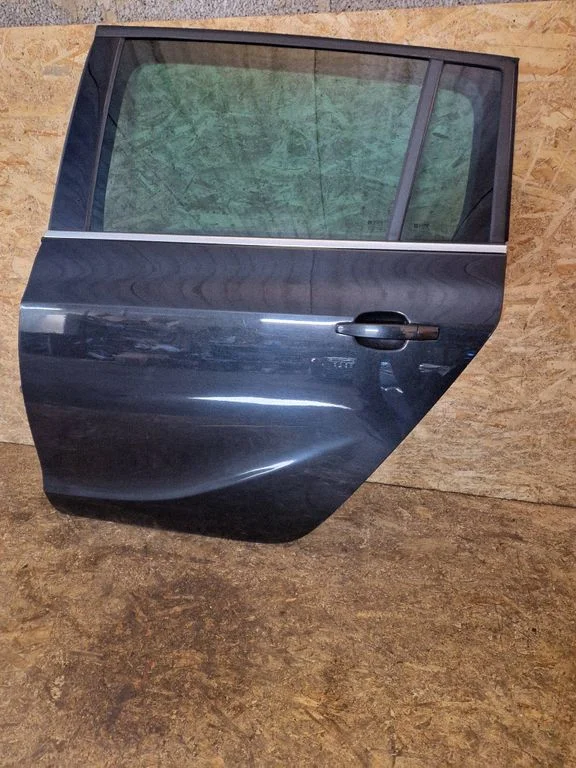 Rear door – left