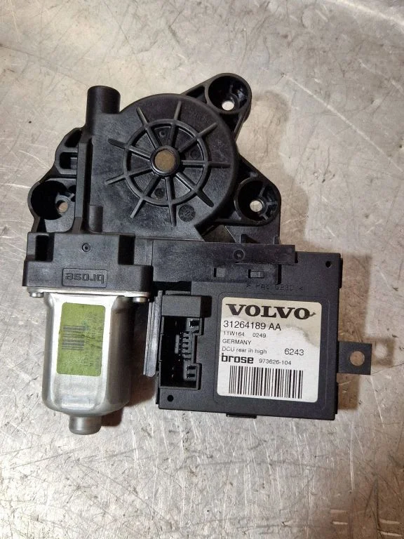 Rear door window regulator motor – Volvo S40 (2008-2012)