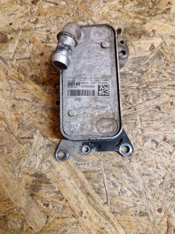 Oil filter mounting bracket – Mercedes-Benz E-Class W212 (2009-2016)