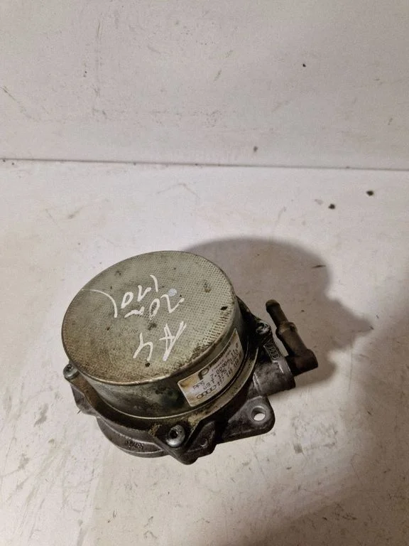 Vacuum pump – Audi A4 Allroad B8 (2008-2016)