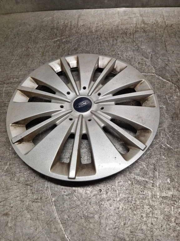 R16 wheel hub/cap/trim – Ford C-MAX II (2010-2019)
