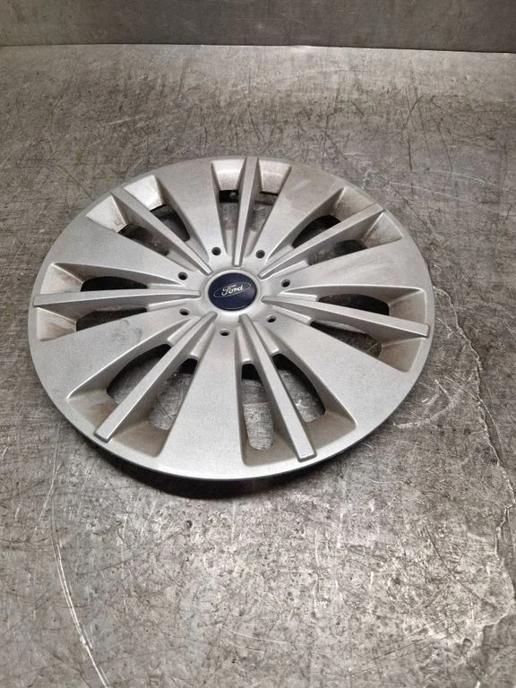 R16 wheel hub/cap/trim – Ford C-MAX II (2010-2019)