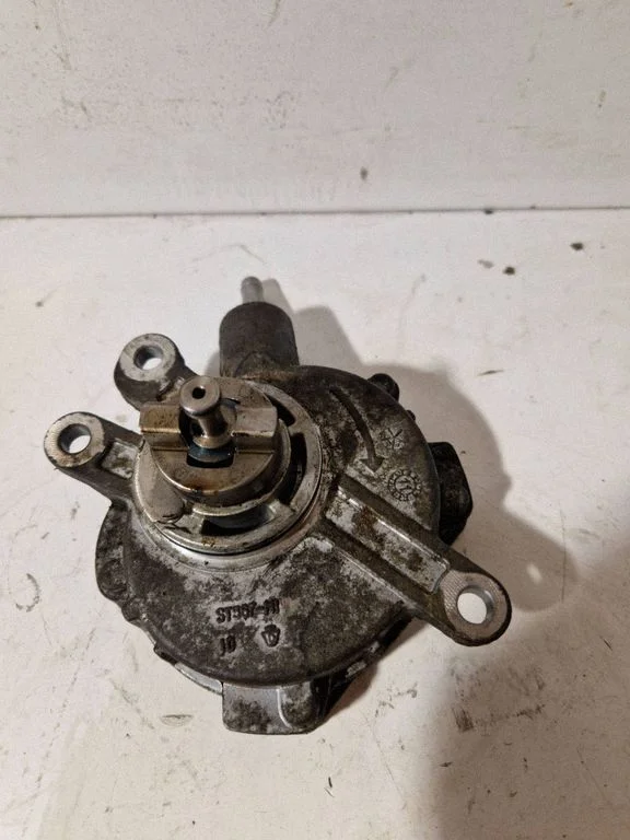 Vaakumpump – Toyota Avensis T270 (2009-2012)