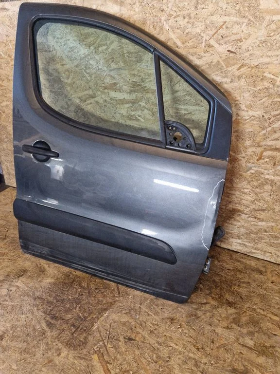 Front door coupe – right