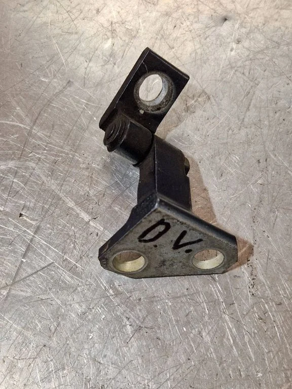 Front door upper hinge – Volkswagen Passat CC (2008-2016)
