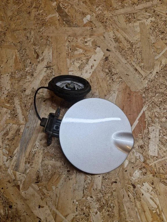 Fuel tank cap 05076926AC