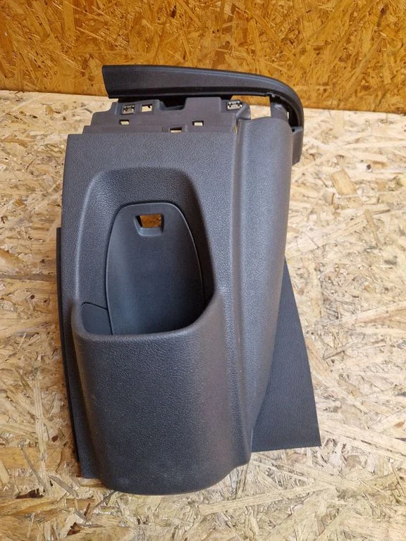 Cup holder – Ford E-Transit (2020-)