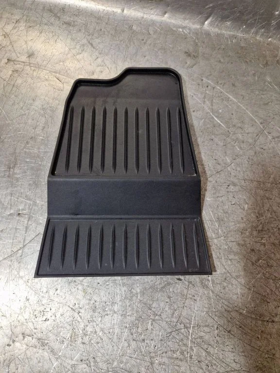 Panel drawer/shelf pad – BMW 6 Series F12 F13 (2010-2018)