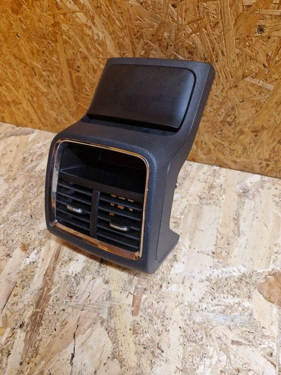 Rear air vent grill – Skoda Octavia Mk4 (2019-)