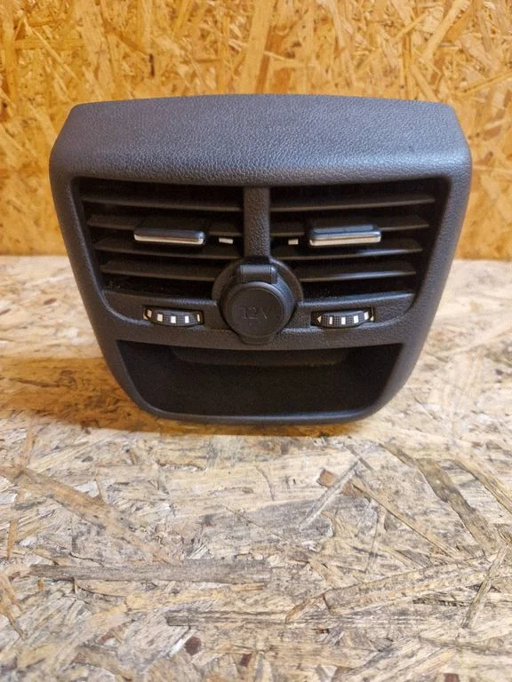 Rear air vent grill – Peugeot 508 RXH (2011-2018)