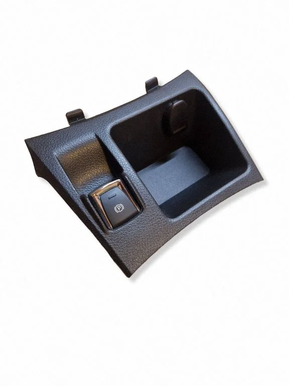 Cigarette lighter trim front – Nissan Qashqai (2014-2016)