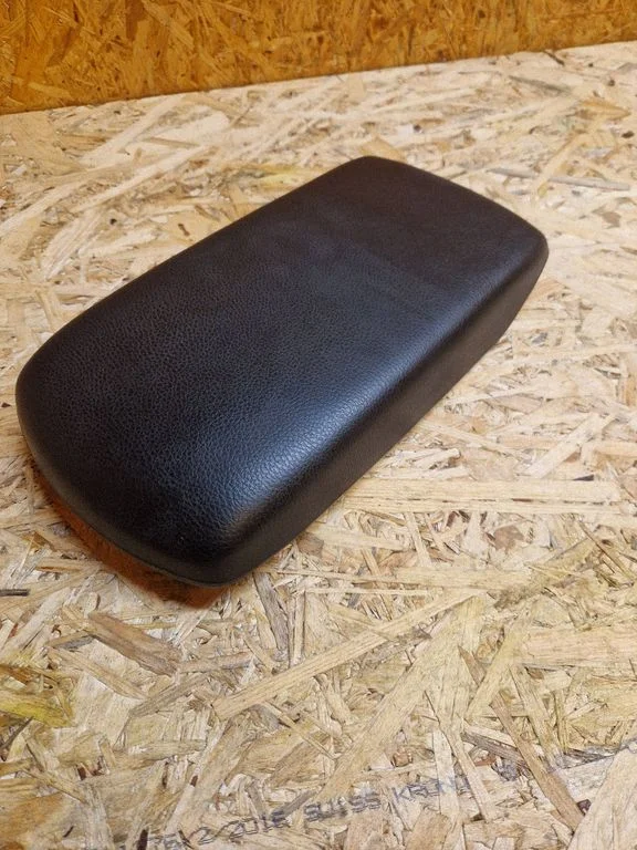 Armrest – Toyota RAV 4 (XA40) (2012-2018)