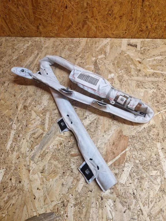 Katuse turvapadi (kardin) 6V0880742B