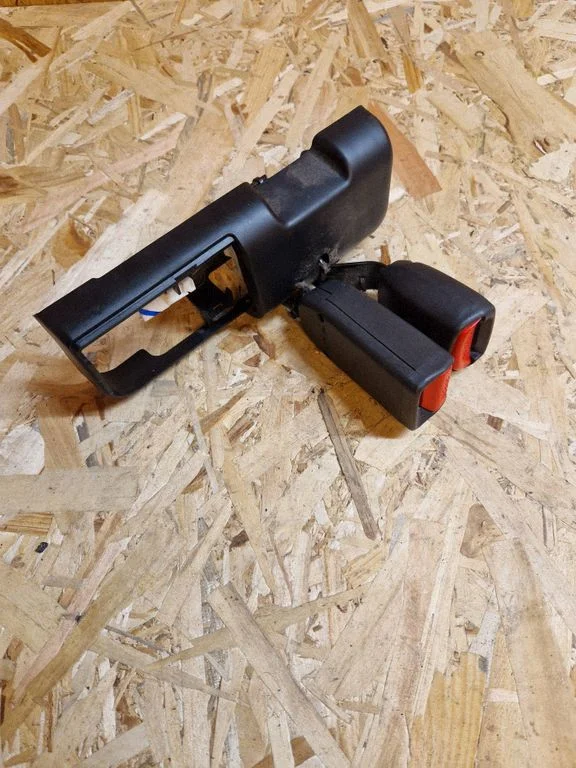 Tagumise turvavöö pannal A82455T0NQN