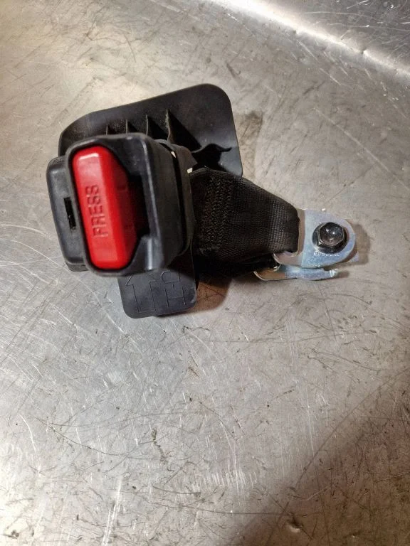 Rear seatbelt buckle 1139190