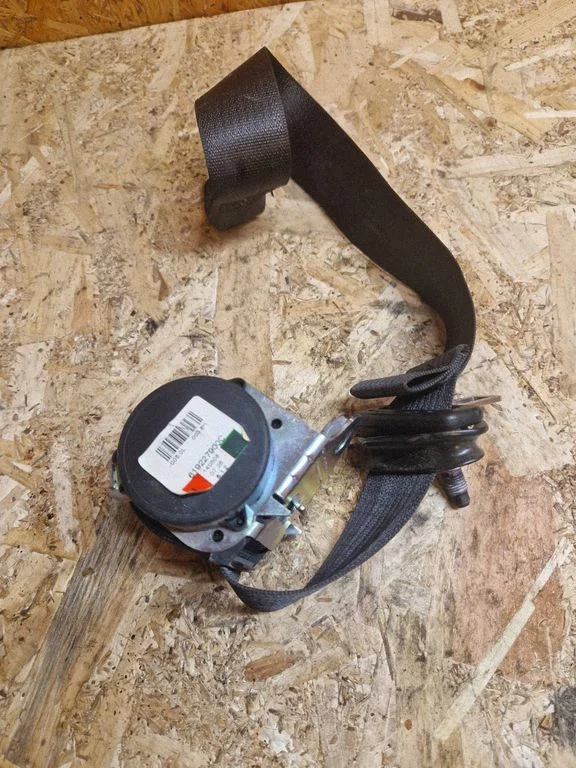 Rear seatbelt 619227900C