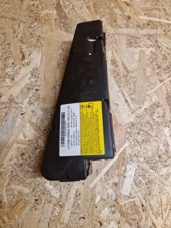 Istme turvapadi AM51R611D11AE
