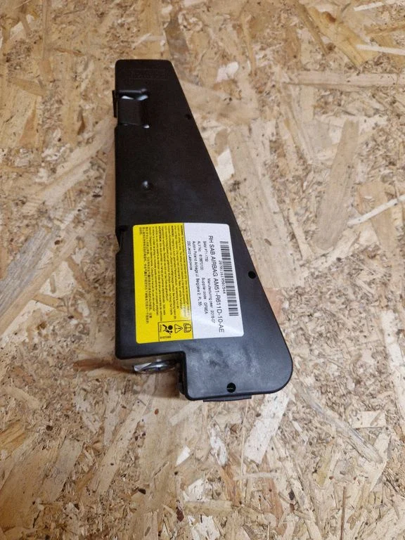Istme turvapadi AM51R611D10AE