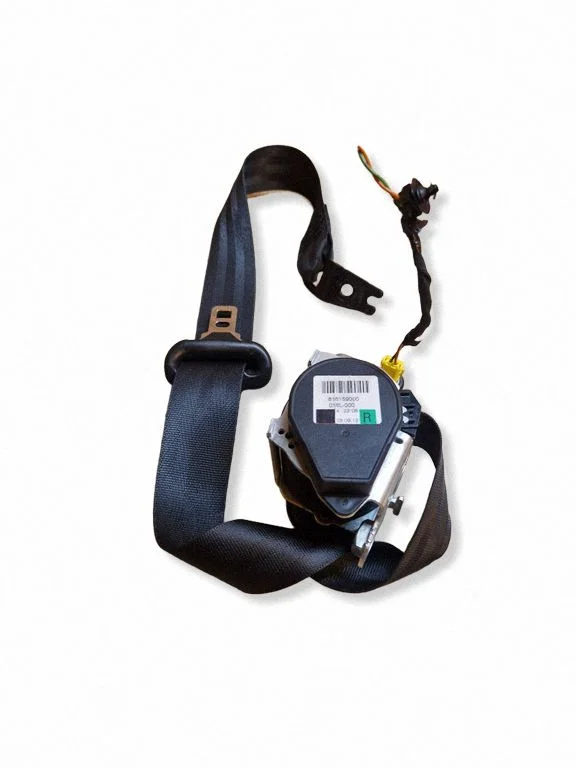 Rear seatbelt 616159000