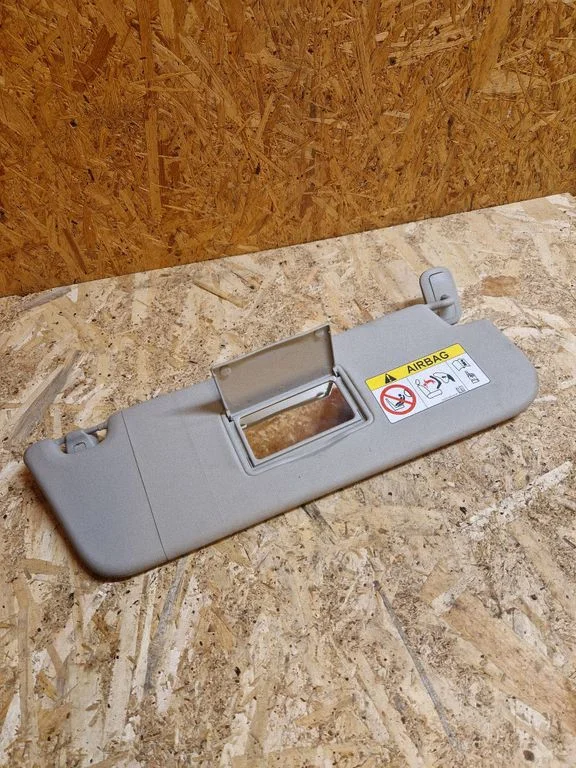 Sun visor BK21V04100