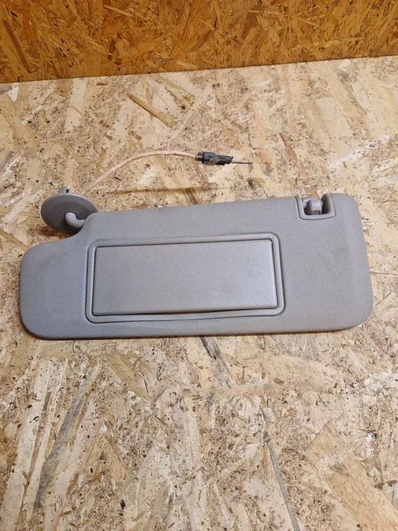 Sun visor 39000963