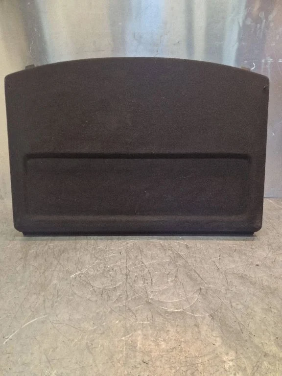 Parcel shelf