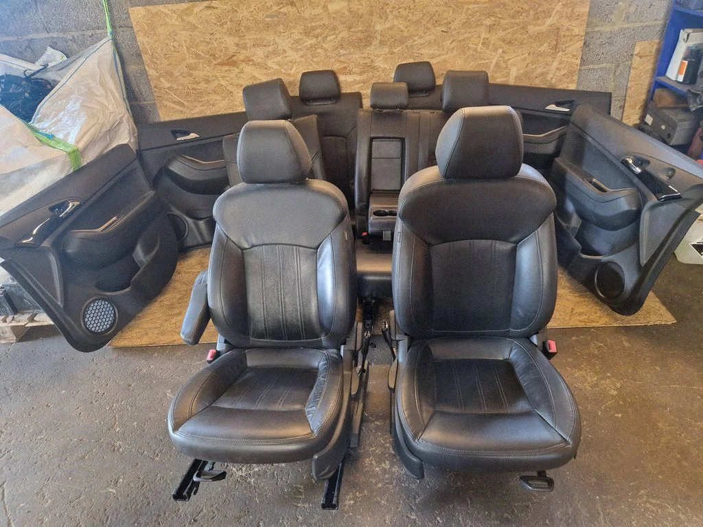 Interior set – Chevrolet Orlando (2011-)