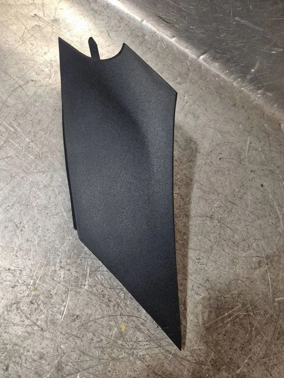 (B) pillar trim (bottom) 9687341377
