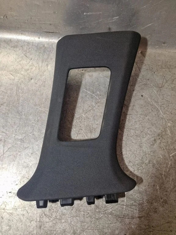 (B) pillar trim (bottom) 9687341777