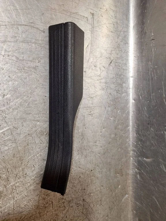 Rear sill trim cover A2046860336