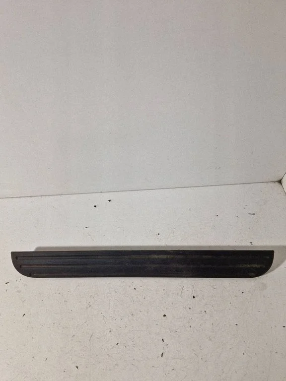 Front sill trim cover 6791142030
