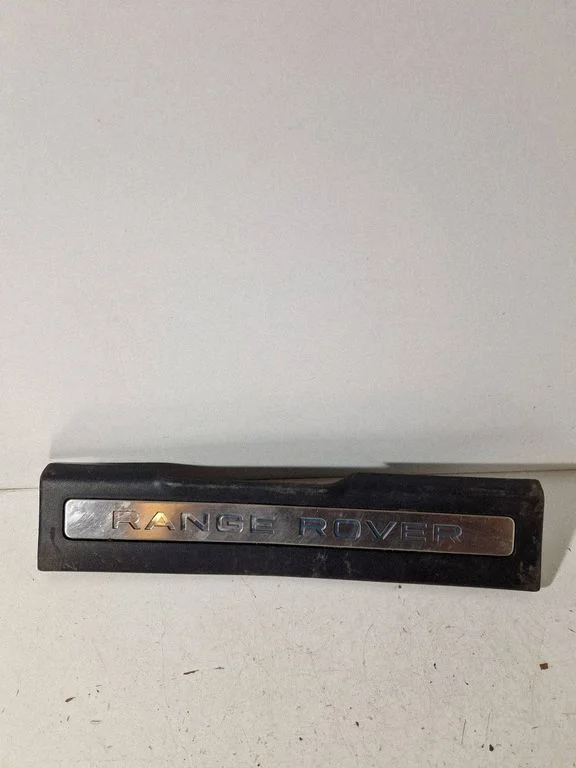 Front sill trim cover BJ3213200AAW