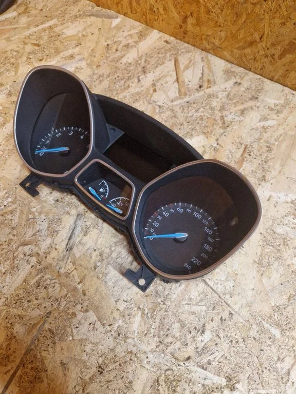 Speedometer (instrument cluster) – Ford C-MAX II (2010-2019)