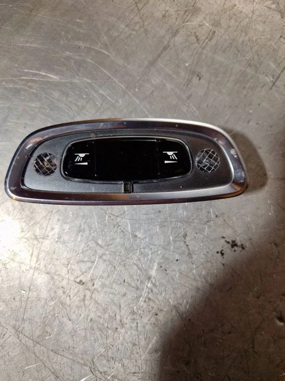 Interior lighting switch 31425809AA