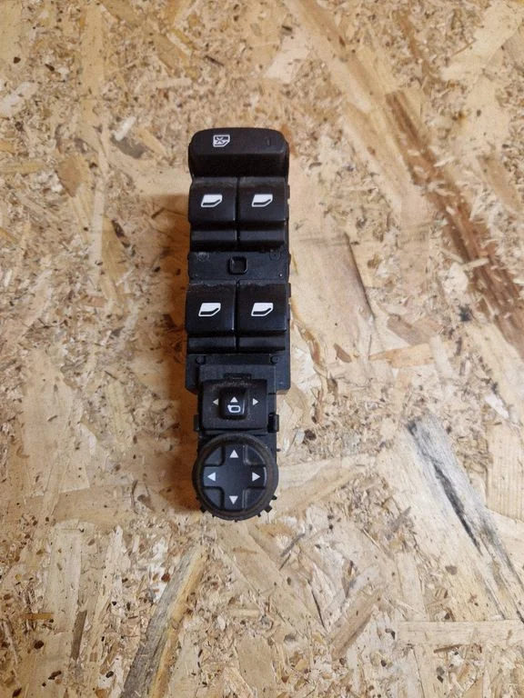 Electric window control switch 98248414ZD