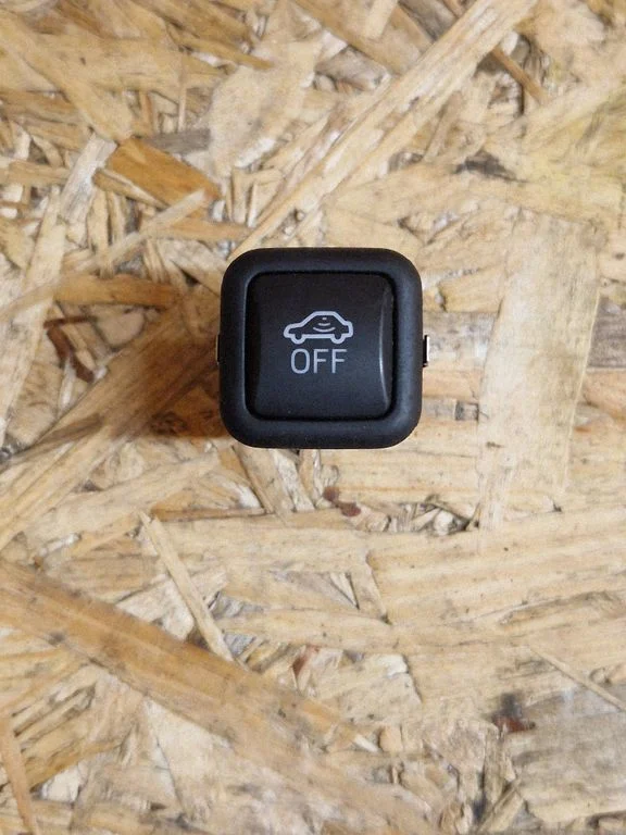 Alarm switch – Skoda Rapid (NH) (2012-2019)