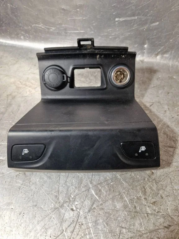 Seat heating switch 846202Y060TAN