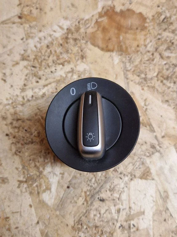 Light switch – Volkswagen Jetta VI (2011-2018)