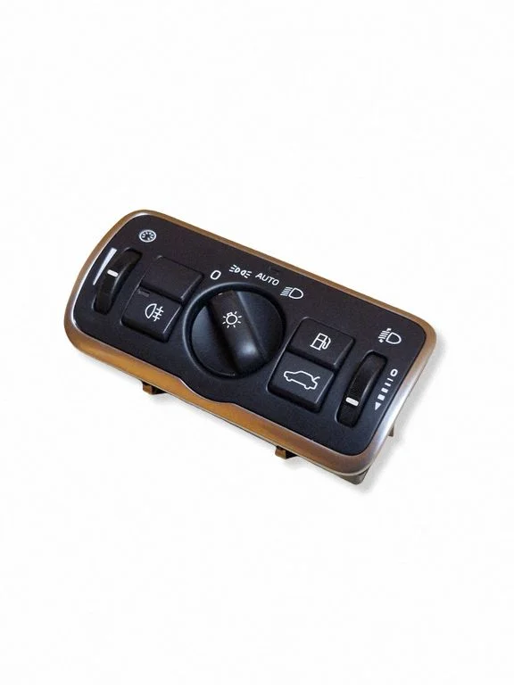 Light switch 31443841