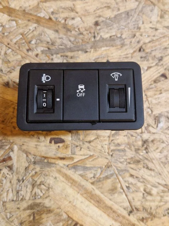Headlight level height control switch – Hyundai i20 (PB PBT) (2008-2014)