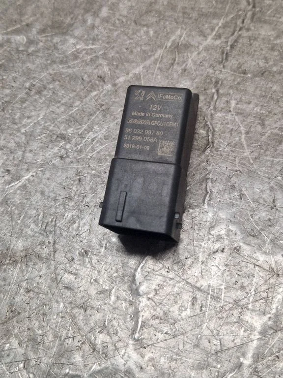 Glow plug pre-heat relay 9803299780