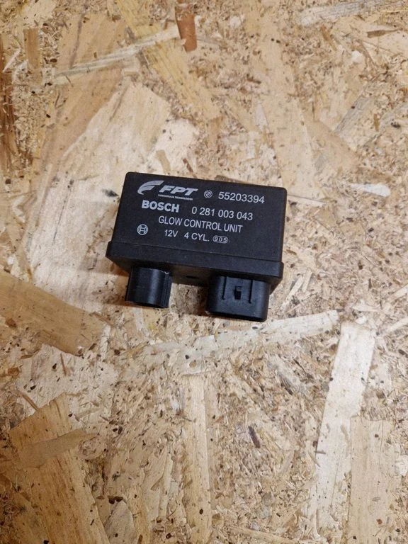 Glow plug pre-heat relay 55203394