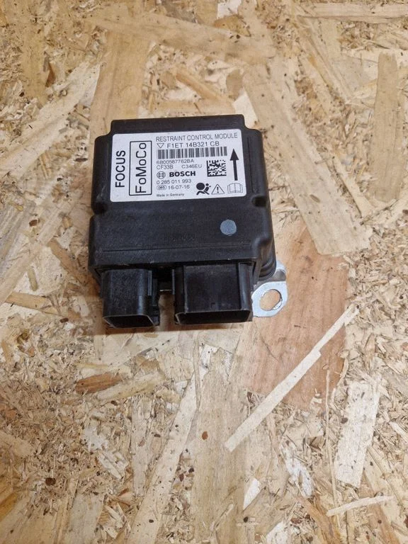 Turvapatjade juhtplokk F1ET14B321CB