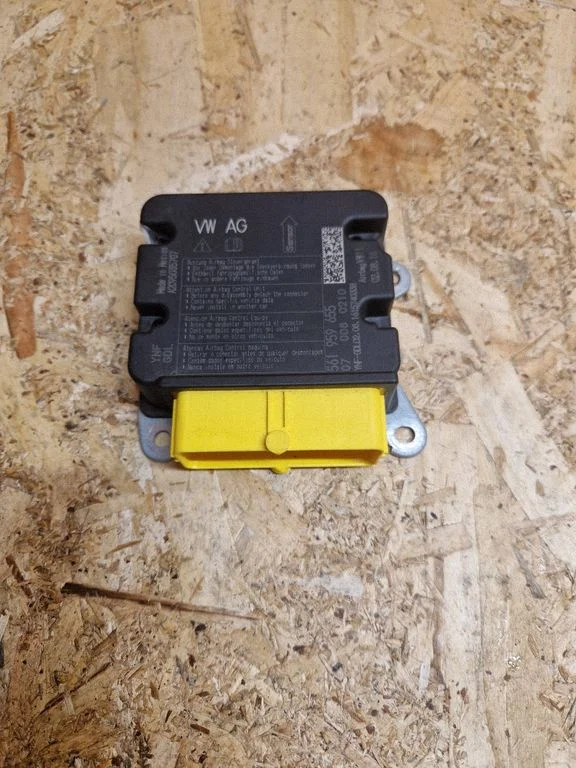 Airbag control unit/module 561959655