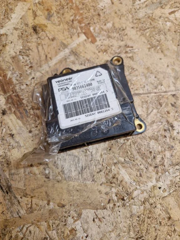 Airbag control unit/module 9835661480