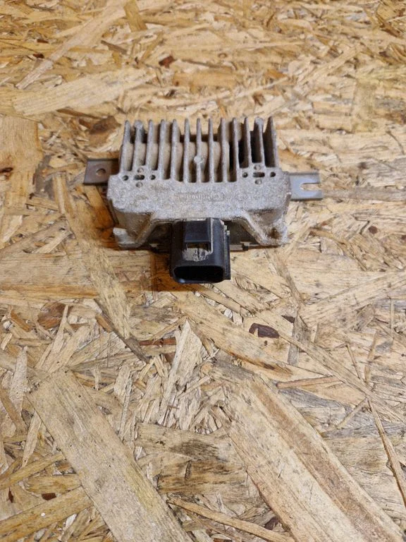 Fuel injection pump control unit/module 6G9N9D372AC