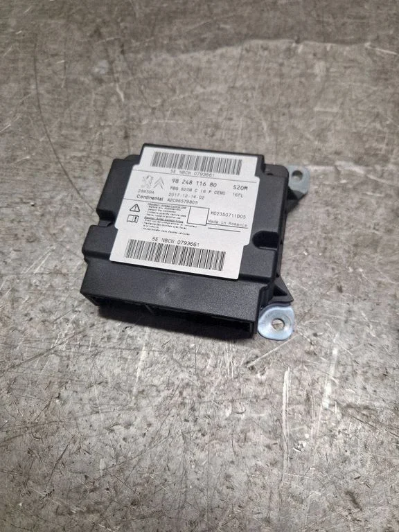 Airbag control unit/module 9824811680